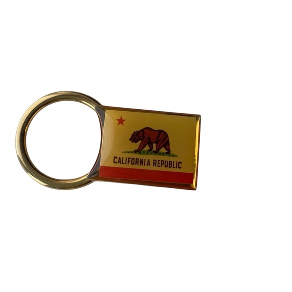 California Republic Keychain - Picture 1 of 4